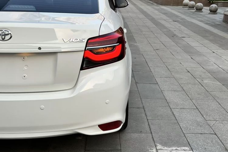 丰田 威驰 2021款 1.5L CVT创行版车身外观9