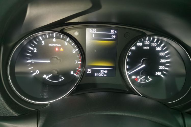 日产 逍客 2019款 2.0L CVT豪华版中控内饰14