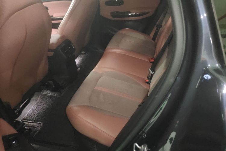 蔚来EC6 2020款 430KM 运动版中控内饰21