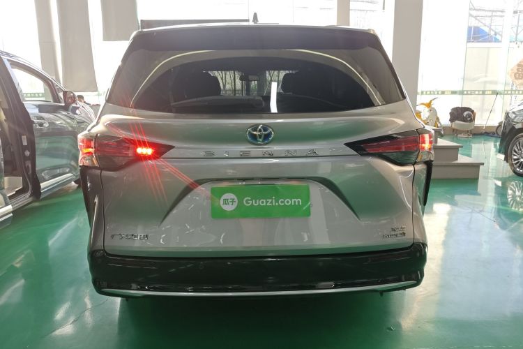 丰田 赛那SIENNA 2021款 2.5L混动 豪华版车身外观6