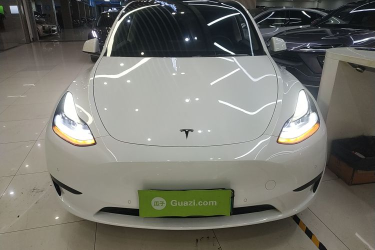 特斯拉 Model Y 2022款 改款 后轮驱动版车身外观2