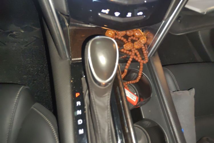 凯迪拉克XTS 2018款 28T 精英型中控内饰18