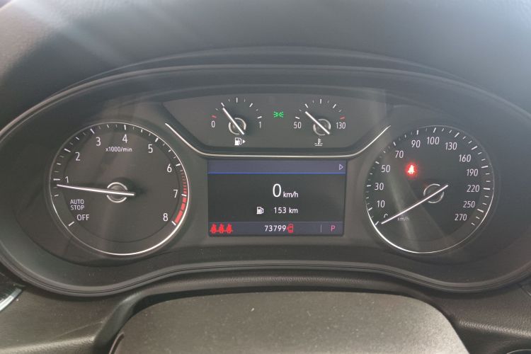 别克 君威 2023款 652T 智享型中控内饰14