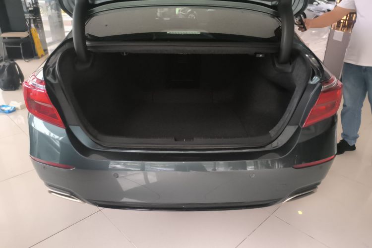 本田 英仕派 2022款 260TURBO 精悦版机舱底盘23