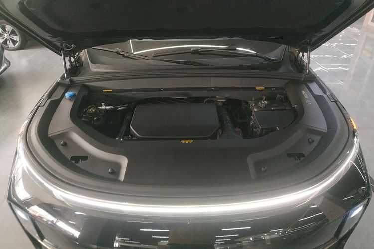 理想汽车 理想L9 2022款 Max机舱底盘24