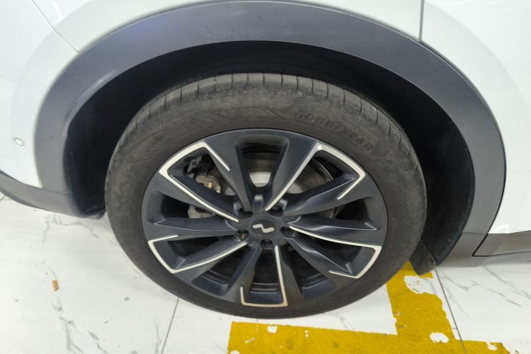 乐道L60 2024款 60kWh 后驱版车身外观6002