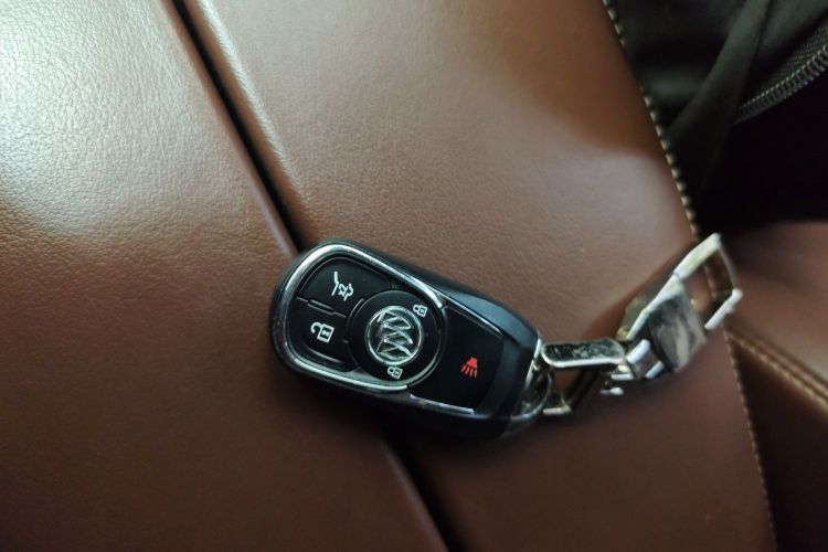 别克 昂科威 2018款 28T 四驱精英型中控内饰11