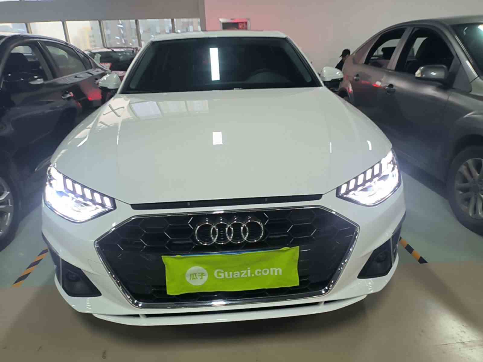 奥迪A4L 2024款 40 TFSI 时尚动感型(1)