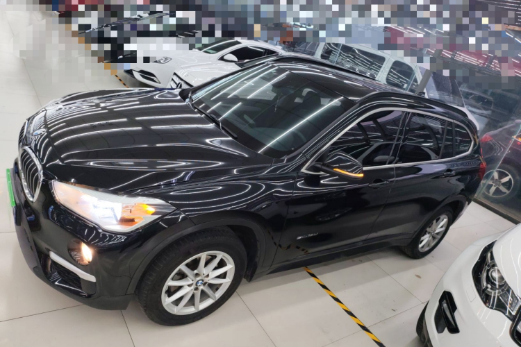 宝马X1 2018款 sDrive18Li 时尚型车身外观4