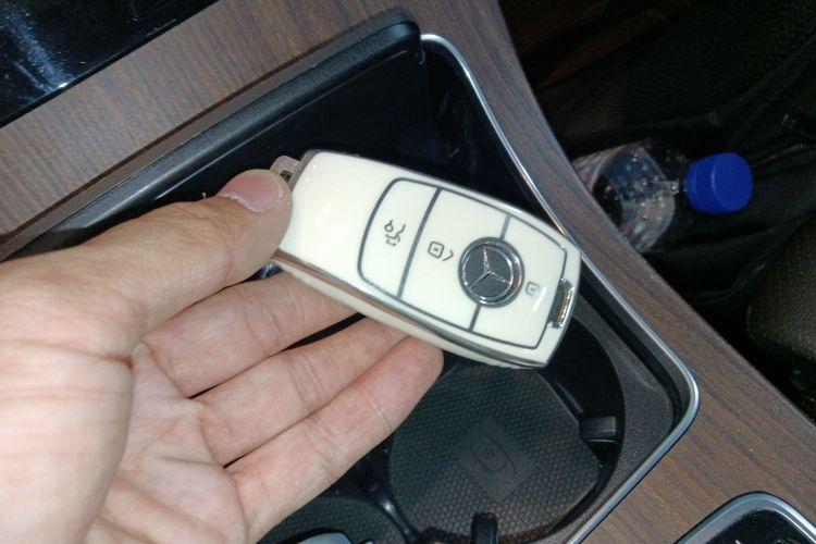 奔驰GLC 2021款 GLC 300 L 4MATIC 动感型中控内饰11