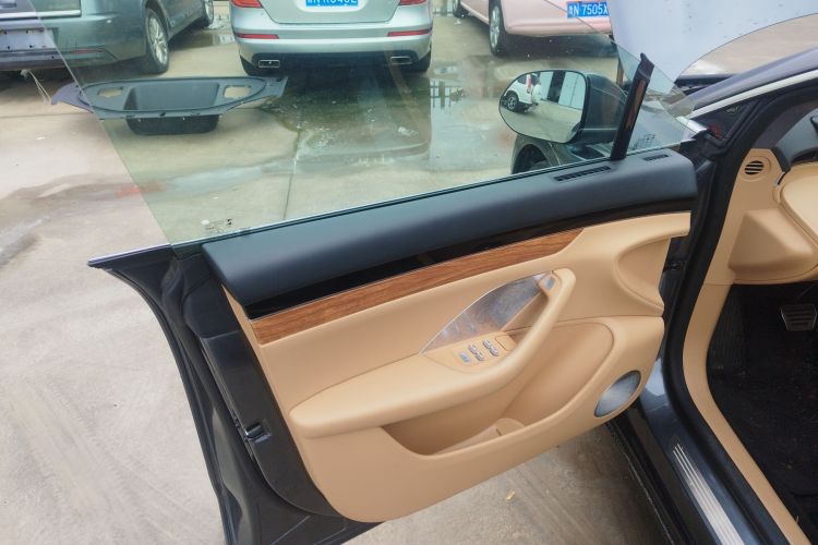 鸿蒙智行 智界R7 2024款 纯电 736km UItra中控内饰7007