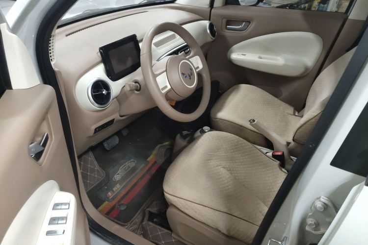 五菱汽车 宏光MINIEV 2025款 四门版 进阶款中控内饰7003