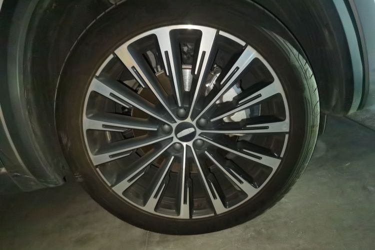 吉利汽车 星越L 2025款 东方曜 2.0TD 自动揽星版车身外观6007