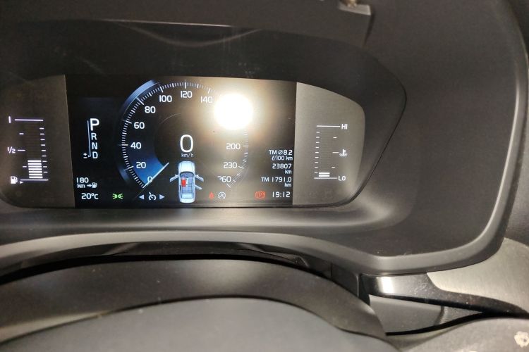 沃尔沃S60 2020款 T4 智逸豪华版中控内饰15