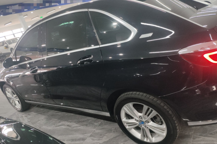 腾势 2018款 500 时尚版车身外观6003