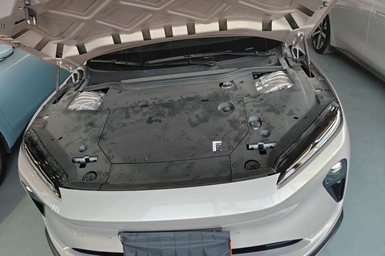 蔚来ET5T 2023款 75kWh Touring机舱底盘24