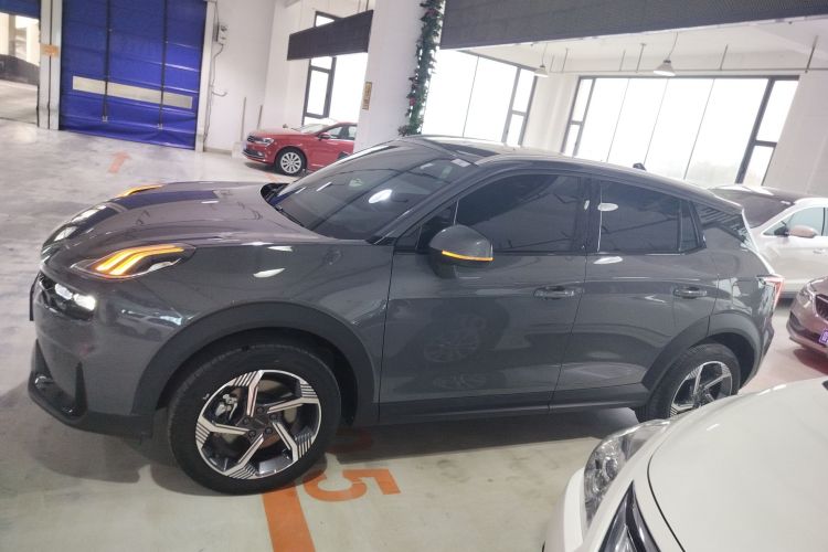 领克06 2023款 Remix 1.5T 劲Pro车身外观4