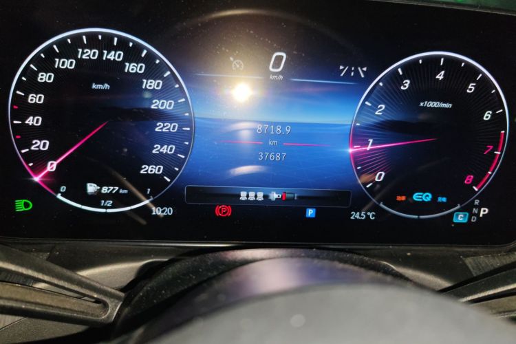 奔驰C级 2022款 C 200 L 运动版中控内饰15