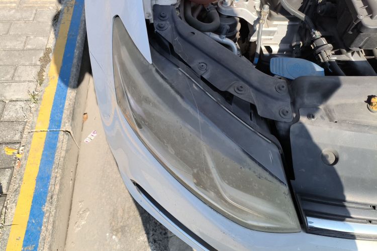 大众 Polo 2016款 1.6L 自动舒适型车身外观8