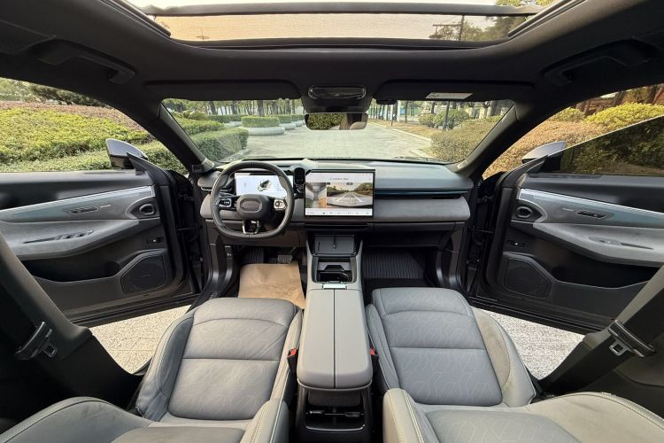 领克08 EM-P 2023款 120km 长续航Halo中控内饰22