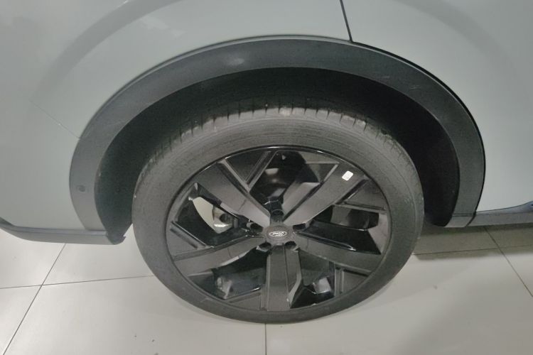 福特 领睿新能源 2025款 尊领型PLUS车身外观6008