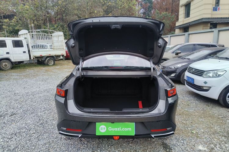 长安 逸动 2025款 蓝鲸 1.5T 500Bar尊贵型机舱底盘23