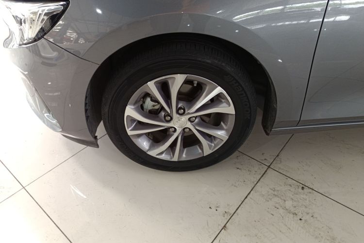 别克 威朗 2022款 Pro 533T 乐享版车身外观6007