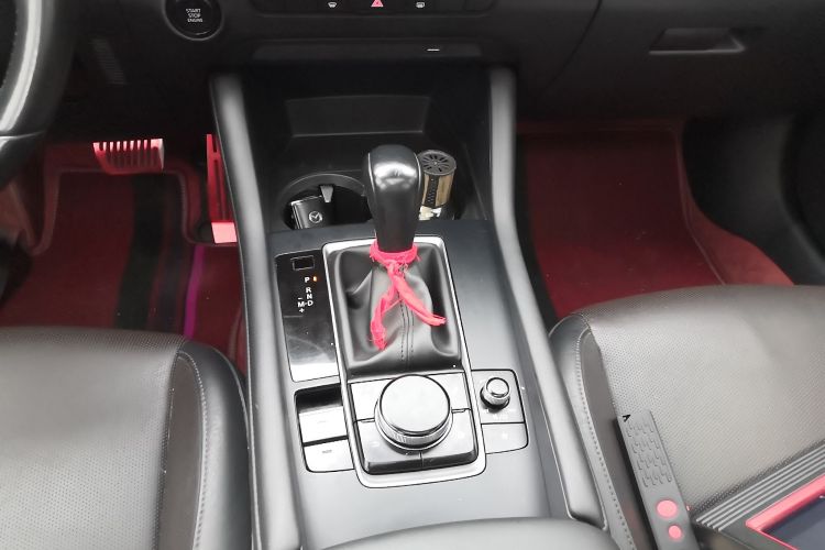 马自达3 昂克赛拉 2020款 1.5L 自动质型版中控内饰18