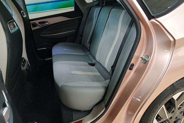 埃安 AION S Plus 2021款 70 智领版中控内饰21