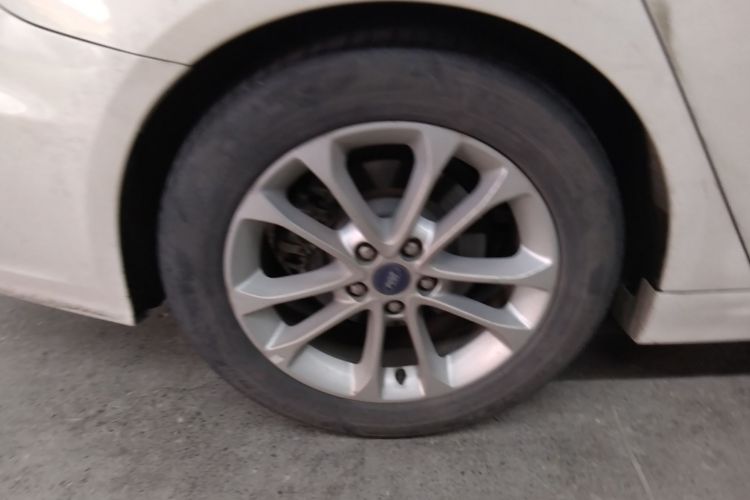 福特 蒙迪欧 2018款 EcoBoost 180 智控时尚型 国V车身外观56