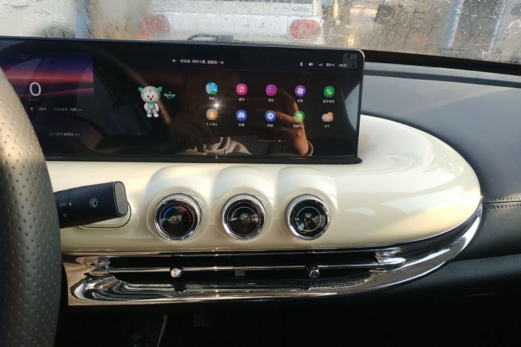 五菱汽车 五菱缤果 2023款 410km 灵犀尊享款中控内饰16