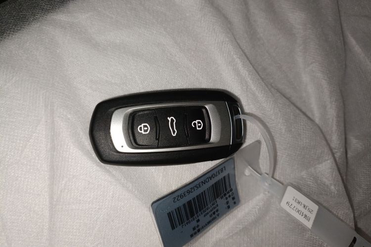 吉利银河 熊猫 2025款 210km 元气熊中控内饰11