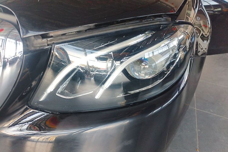 奔驰E级 2018款 改款 E 300 L 时尚型局部细节36