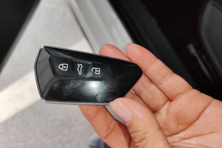 大众 高尔夫 2023款 改款 280TSI DSG R-Line中控内饰11