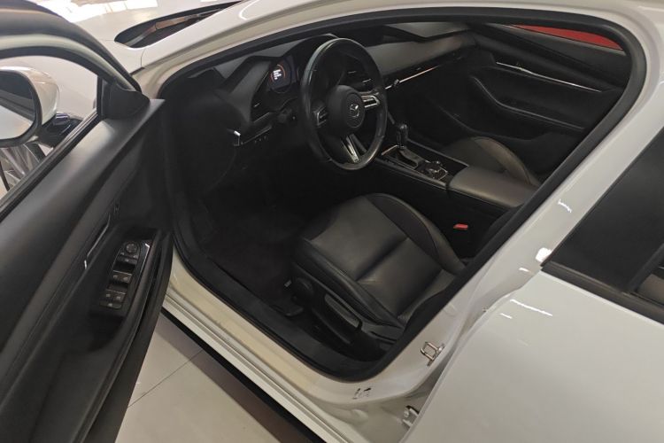 马自达3 昂克赛拉 2021款 2.0L 自动质雅版中控内饰20