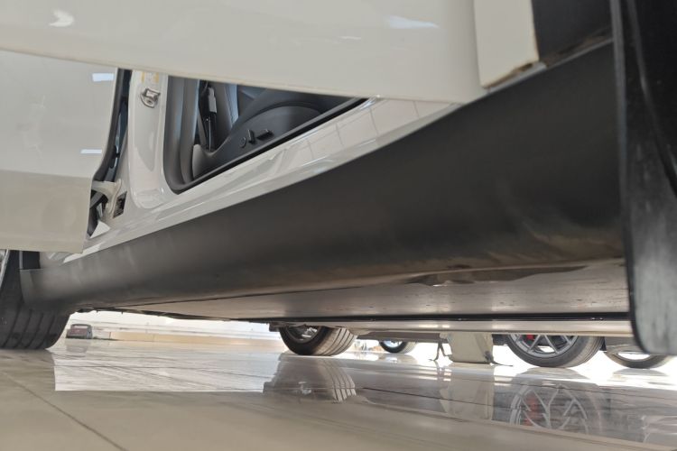 特斯拉 Model Y 2021款 长续航全轮驱动版局部细节9001