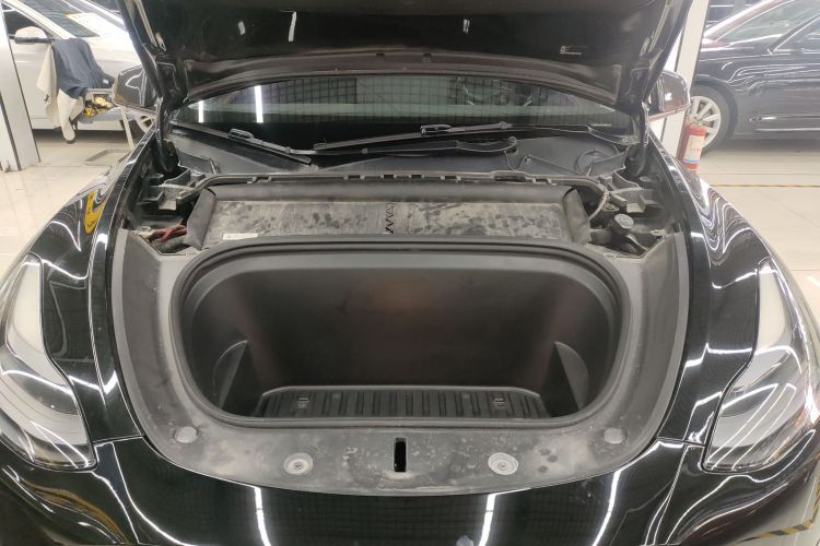 特斯拉 Model Y 2022款 改款 后轮驱动版机舱底盘24