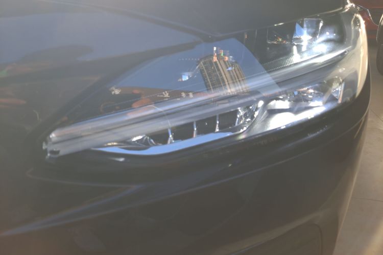 沃尔沃S90新能源 2022款 改款 T8 E驱混动 智逸豪华版局部细节36