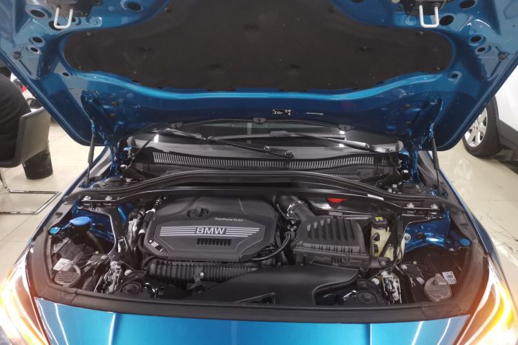 宝马2系(进口) 2021款 225i 四门轿跑车 M运动套装机舱底盘24