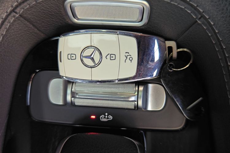 奔驰GLE轿跑 2020款 GLE 350 4MATIC 轿跑SUV 豪华型中控内饰7001