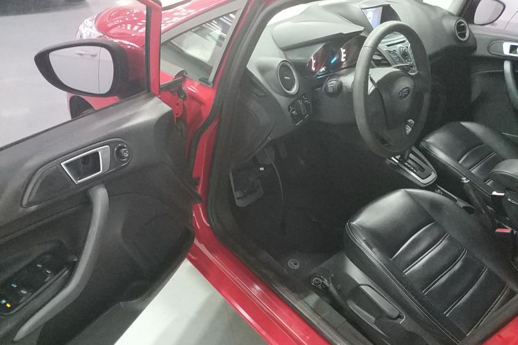 福特 嘉年华 2013款 两厢 1.5L 自动时尚型中控内饰20