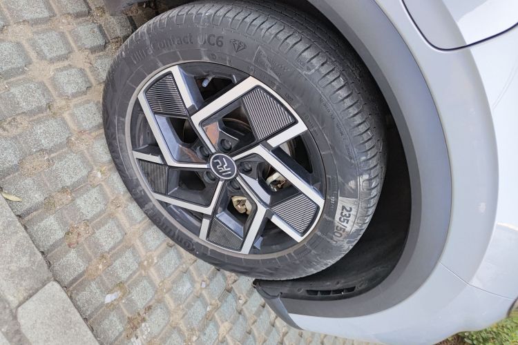 比亚迪 元PLUS 2022款 510KM 旗舰型车身外观10