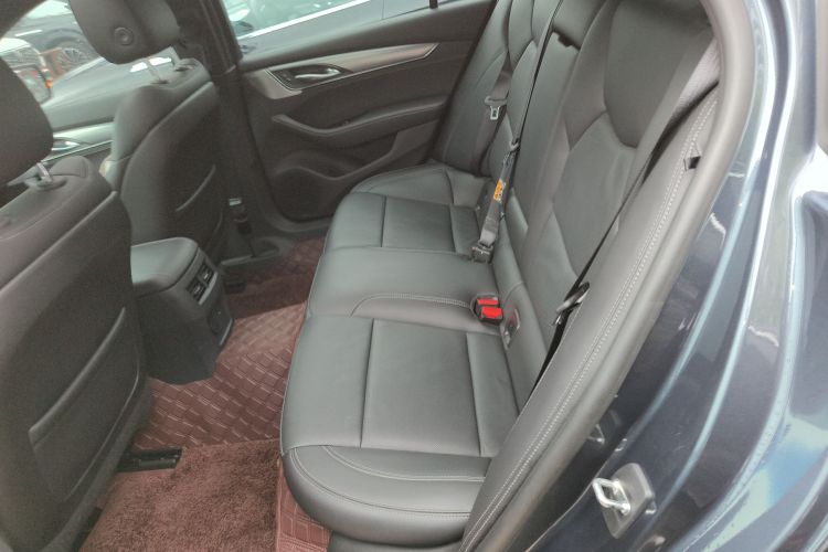 凯迪拉克CT5 2021款 改款 28T 豪华型中控内饰7004