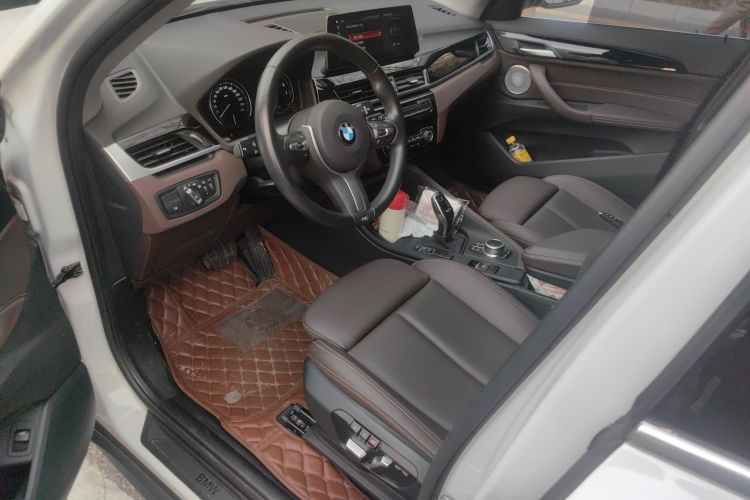 宝马X1 2021款 sDrive25Li 领先型中控内饰20