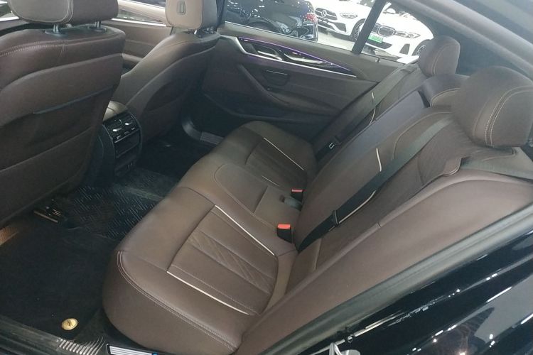 宝马5系 2021款 525Li M运动套装中控内饰21