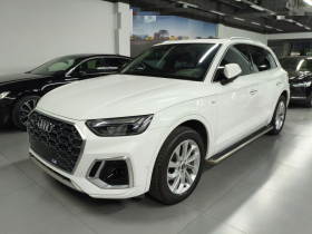 奥迪Q5L 2022款 40T 豪华动感型