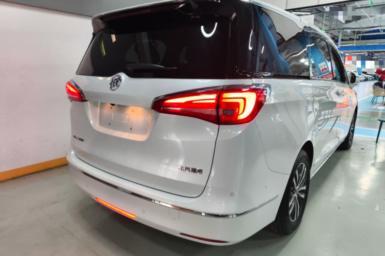 别克GL8 2017款 ES 28T 旗舰型 国V车身外观6005