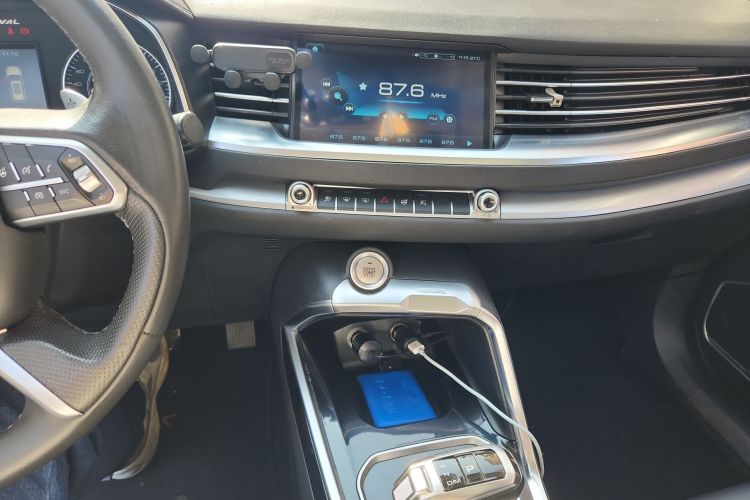 哈弗H6 2017款 红标 2.0T 自动两驱智尚型中控内饰16