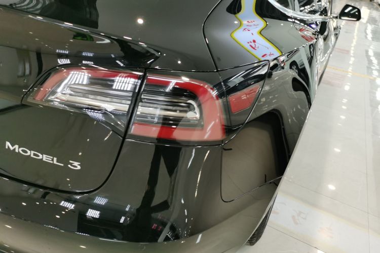 特斯拉 Model 3 2020款 改款 标准续航后驱升级版车身外观6006