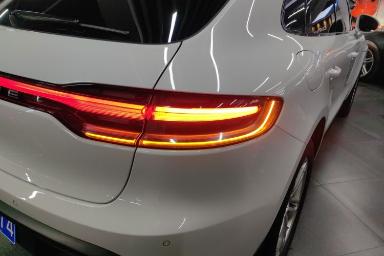 保时捷 2023款 Macan 2.0T车身外观6006